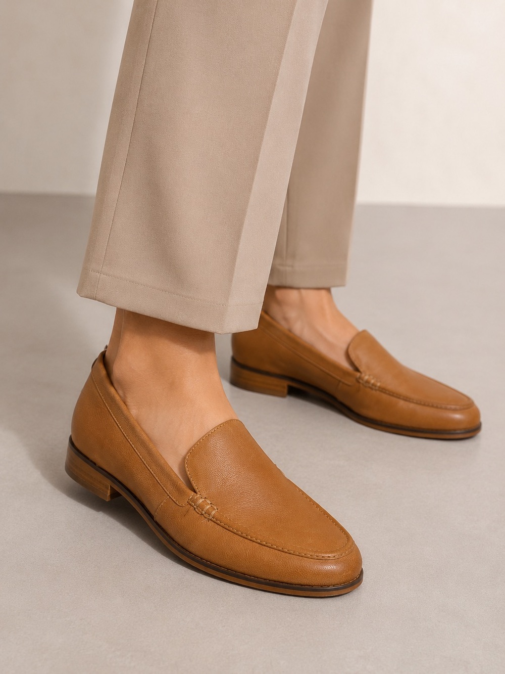 Lucky Brand Women’s Tan Leather Loafers – Size 9